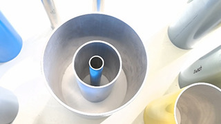 両端を正確にカットし、内面をきれいに仕上げました